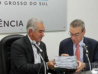 Reinaldo Azambuja anuncia reajuste geral de 10% para servidores de Mato Grosso do Sul
