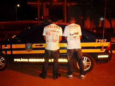 PRF prende dois traficantes foragidos em São Gabriel