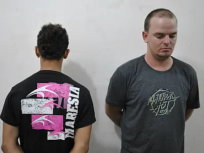 Dupla é flagrada com drogas em Dourados