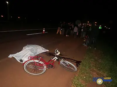 Ciclista morre atropelado por caminhão a caminho do trabalho