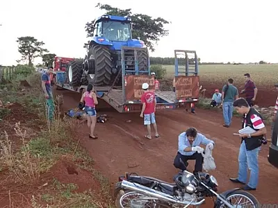 Carona de moto morre ao ser atropelado por carreta em Dourados
