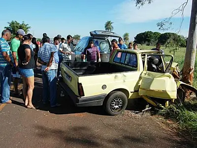 Idoso de 82 anos morre ao colidir veículo contra árvore na MS-475