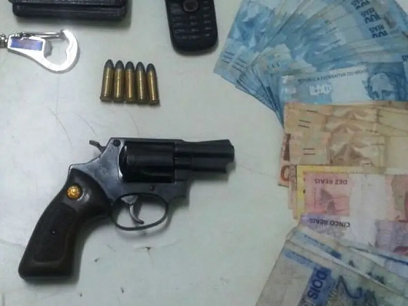 PM de Aquidauana prende homem por porte ilegal de arma