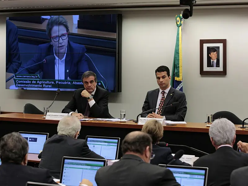 Tereza Cristina defende política nacional e diálogo para pôr fim aos conflitos de terras