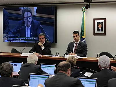 Tereza Cristina defende política nacional e diálogo para pôr fim aos conflitos de terras