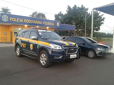 Veículo adulterado é apreendido pela PRF