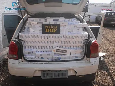 Gol carregado de cigarros é apreendido em Dourados