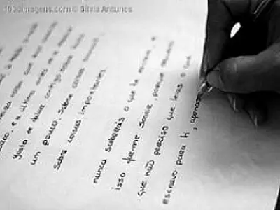 Perpétuo Socorro lança livro de poesias hoje