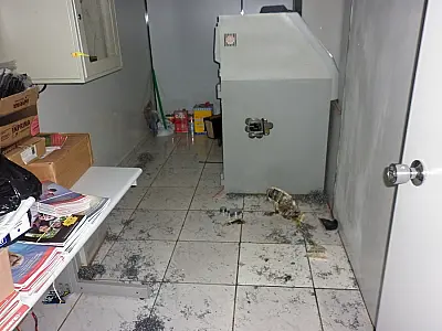 Ladrões arrombam caixa e levam R$31.250 no interior