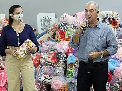 Servidores doam mais de 60 mil peças e primeira-dama destaca solidariedade reforçada pela pandemia
