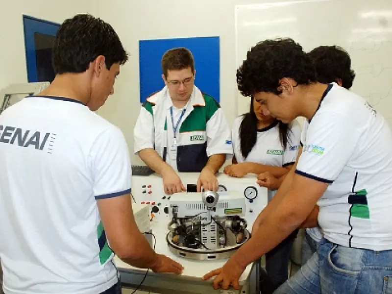 Senai abre inscrições para processo seletivo de 14 cursos técnicos