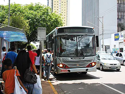 Nova linha de ônibus regular liga Norte Sul Plaza ao centro