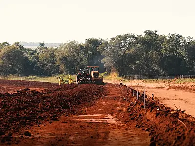 Pavimentação da MS-245 fortalece integração de Bandeirantes com Camapuã e Ribas do Rio Pardo