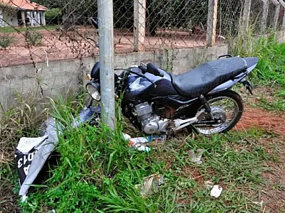 Motociclistas sofrem queda no trevo de Nova Andradina a Batayporã