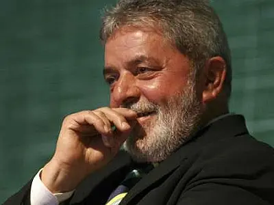 Hospital confirma que Lula fará quimioterapia para tratar tumor na laringe