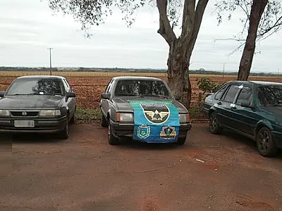 PMR apreende 4 veículos com contrabando na MS 379
