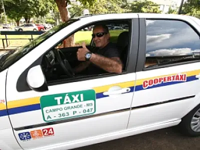 Prefeitura concede mais 54 alvarás de taxista e cria sete novos pontos