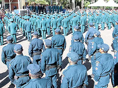 Governador convoca mais de 900 novos policiais para reforçar segurança pública