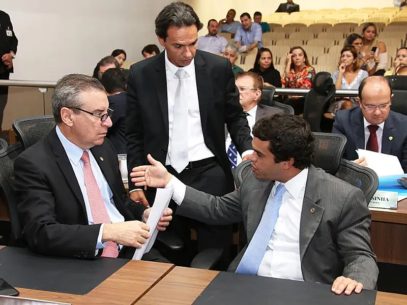 AL promulga projeto que obriga governo a executar emendas de deputados