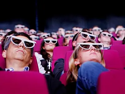 Óculos 3D devem ser higienizados e embalados