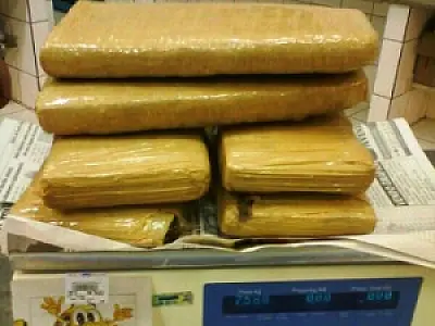 Jovem é presa com 500 gramas da crack em Ponta Porã