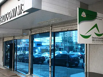No Dia do Consumidor Procon atende população na Praça Ary Coelho