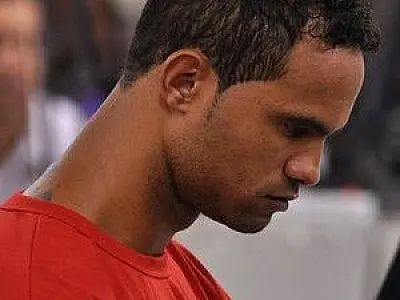 À espera de liberação da Justiça, goleiro Bruno pede 'Me deixem jogar'