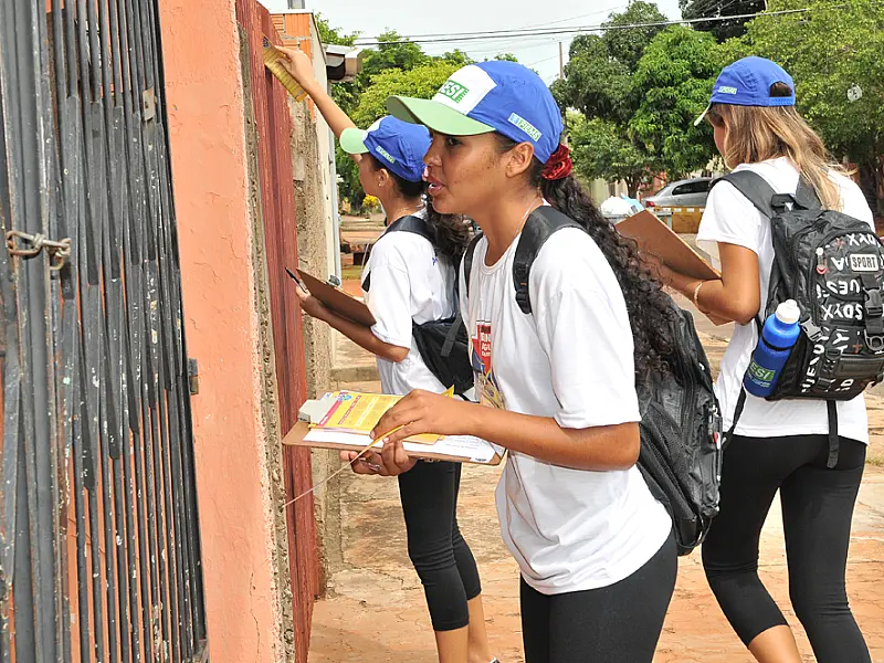 Programa Elimine a Dengue do seu Bairro já percorreu 3,2 mil casas na Capital