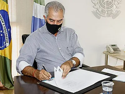 Reinaldo Azambuja assina atos de valorização e proteção às mulheres nesta terça-feira
