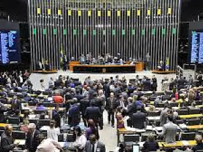 Câmara e Senado elegem presidentes e retomam trabalhos legislativos esta semana