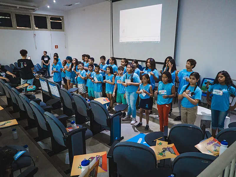 Alunos de escola da Reme aprendem libras em projeto que ensina sobre diferenças