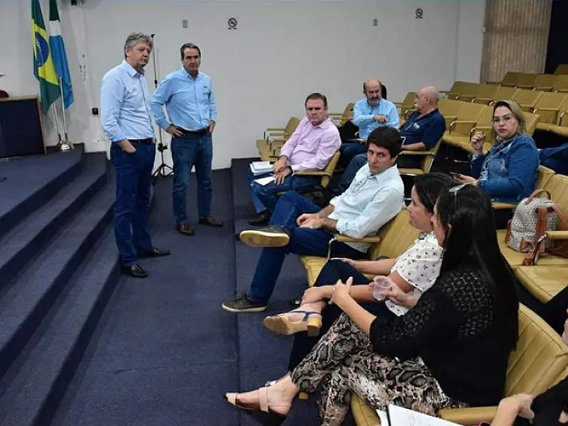 Governo define diretrizes e ações para reforçar monitoramento e fiscalização contra gripe aviária