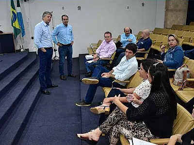 Governo define diretrizes e ações para reforçar monitoramento e fiscalização contra gripe aviária
