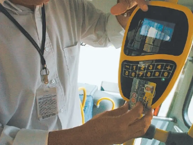 Uso do cartão magnético nos ônibus articulados será obrigatório a partir desta sexta