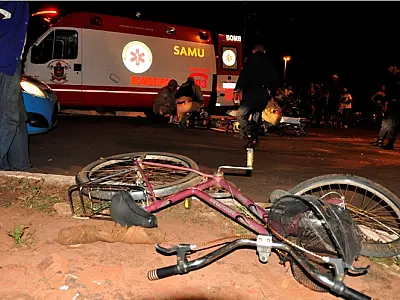 Adolescente fica ferida ao colidir bicicleta com veículo em Nova Andradina