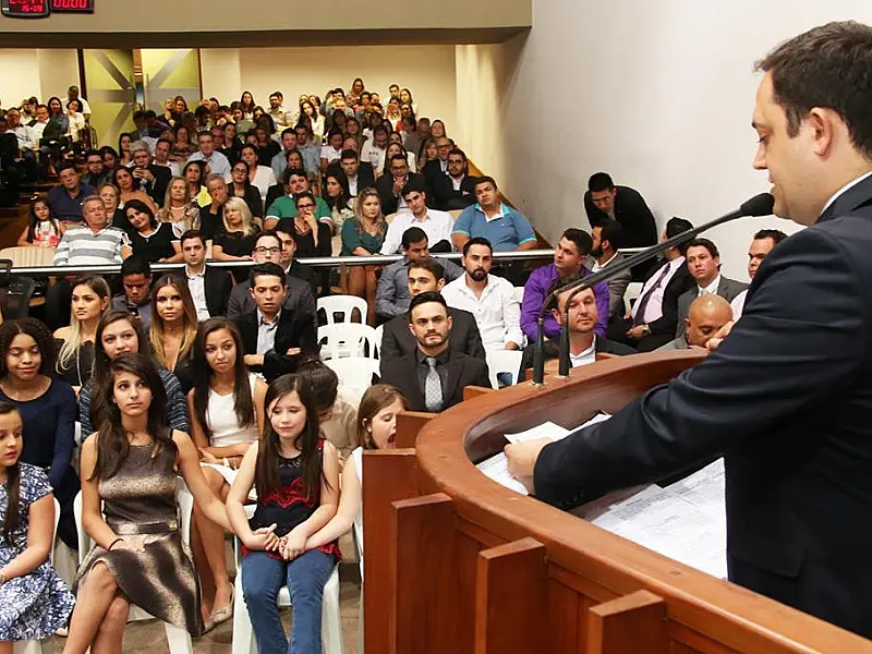 Lei: Vendas de benzina e acetona estão proibidas a menores de 18 anos