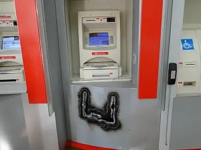 Ladrões tentam roubar caixa eletrônico em Dourados