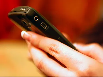 Lei proíbe operadora de impor tempo para uso de crédito