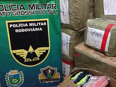 Polícia Militar Rodoviária apreende tênis contrabandeados na MS 462