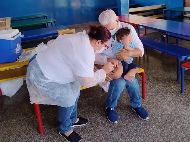 Mato Grosso do Sul adota aplicação da 'dose zero' contra sarampo para reforçar proteção em bebês
