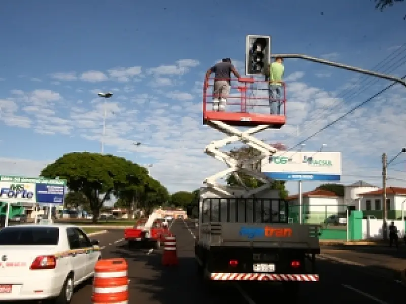 Novos radares e câmera de monitoramento são instalados na Av. Afonso Pena