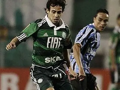 Em jogo fraco, Palmeiras e Grêmio ficam no 0 a 0