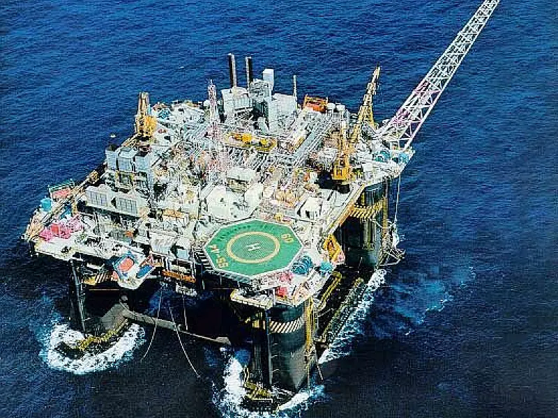 Petróleo e gás natural apresentam maior produtividade do trabalho no país