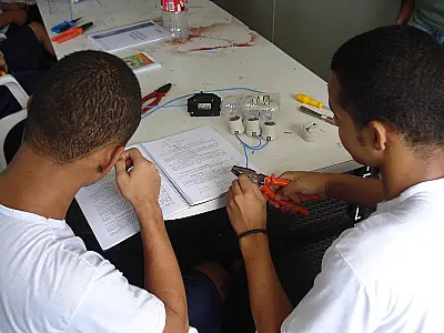 Em parceria com a Funtrab, Uneis do Estado terão cursos profissionalizantes