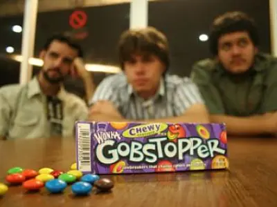Chocorrock do Gobstopper e clássicos dos Beatles Maníacos hoje no Som da Concha