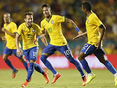 Dunga reestréia na Seleção com vitória sobre a Colômbia