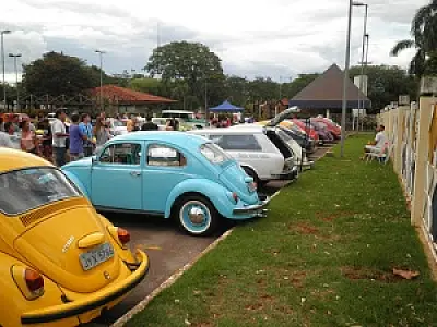 Exposição de carros antigos acontece domingo em Dourados