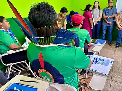 Formação 'vira a chave' em aldeia
