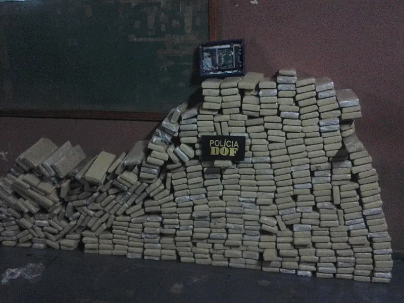 DOF apreende 531 quilos de maconha em veículo