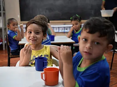 Projetos sociais recebem doação diária de pães produzidos em padaria da Gameleira
